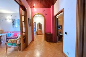 Scandicci, 4 vani 85mq con garage
