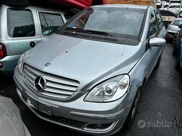 Ricambi Mercedes Classe B 266960 2007