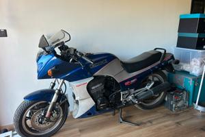 Kawasaki gpz 900 r