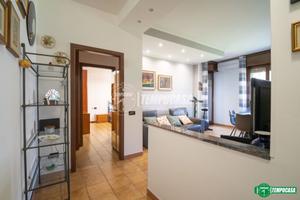 AMPIO TRILOCALE CON BOX DOPPIO