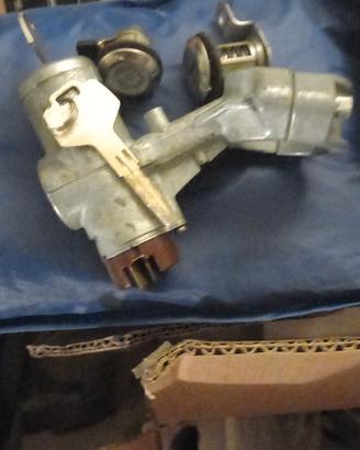 Nissan Navarra D22 kit bloccasterzo e serrature