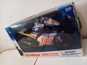 Yamaha Valentino Rossi 2009 - Modellino Collezione