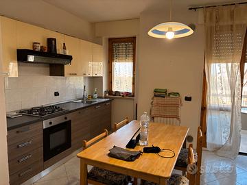 4 camere per studentesse (Zona Obelisco / Porta Na