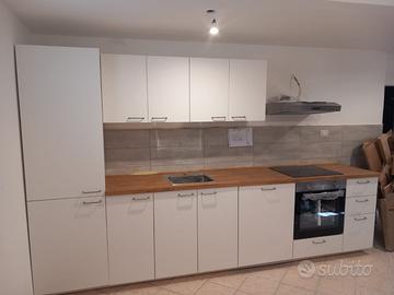 Cucina Ikea NUOVA con elettrodomestici