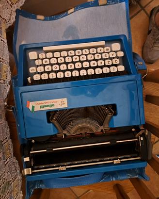 macchina da scrivere Olivetti italia 90