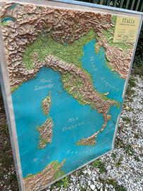 Cartina Italia fisica, in rilievo.