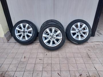 cerchi in lega + gomme 175 65 15 per renault clio