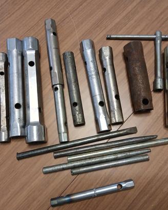 Kit n. 20 Chiavi a Tubo e/o Attrezzi vari