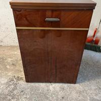 Macchina da cucire d'epoca Singer 