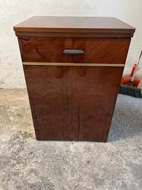 Macchina da cucire d'epoca Singer 