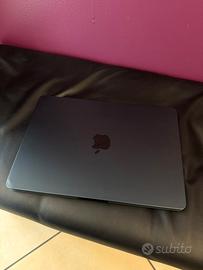 MacBook Air M2 2022