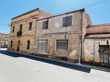 Villamar - casa indipendente con locale