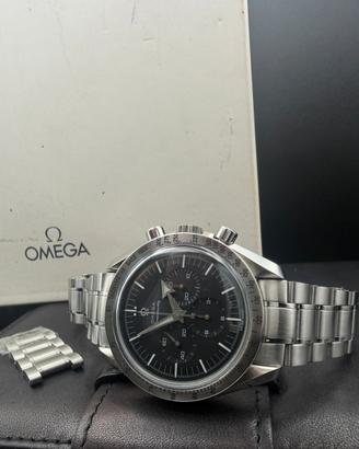 Omega speedmaster borad arrow