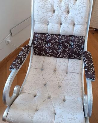 Poltrona anni 60 foglia d'argento restaurata