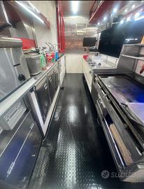 Camioncino paninoteca