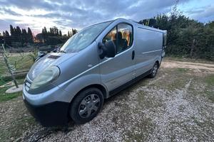 NISSAN PRIMASTAR VAN