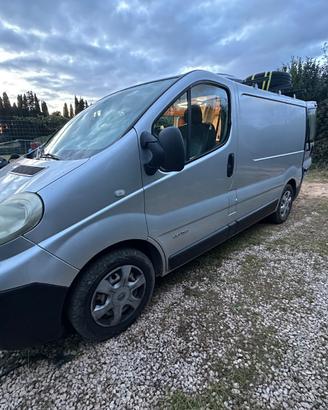 NISSAN PRIMASTAR VAN