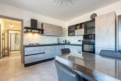 Trivano in con terrazza