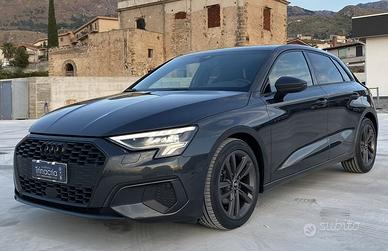 Audi A3 S Line interno 2.0 TDI 116CV S-Tronic 30