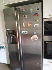 Frigorifero Samsung side-by-side inox con dispense