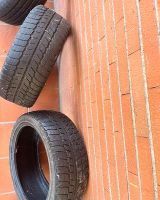 Gomme auto