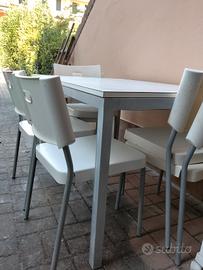 Set da pranzo a 6 posti, adatto anche per esterni 