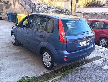 Ford Fiesta 1.4 tdci unico proprietario