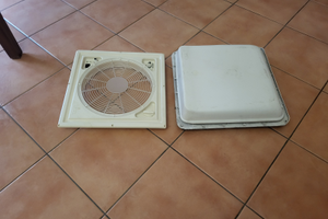 Turbovent Fiamma con oblo 40 × 40