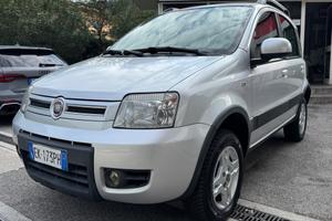 Fiat Panda 1.3 MJT 16V DPF 4x4 Climbing