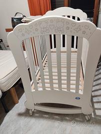 culla completa di materasso e fasciatoio 