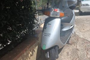 aprilia amico 50
