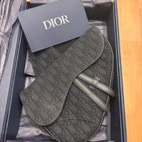 La sella DIOR