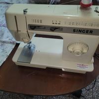 Macchina  cucire Singer 2330C  appena revisionata