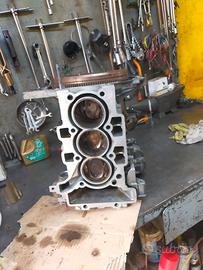 motore Citroen C3 1200 3 pistoni.