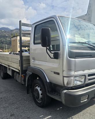 Nissan cabstar consoli 100.000 km