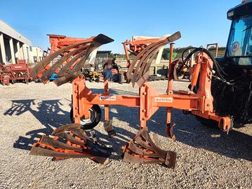 Aratro bivomere bianconi