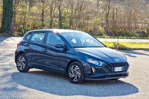 Hyundai i20 1.2 MPI MT Connectline 2025-6E Manuale