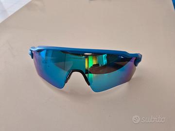 Occhiali sportivi Oakley