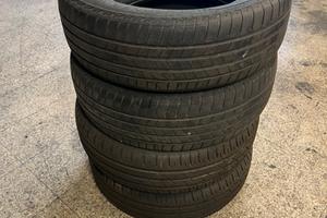 4 pneumatici Bridgestone 195/65 R15 V