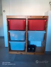 Mobile con contenitori compreso di giochi