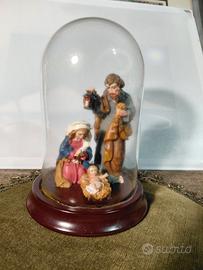 Campana in vetro con Sacra Famiglia