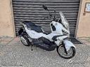 sym-adx-125-abs-tcs-e5-bianco-promo