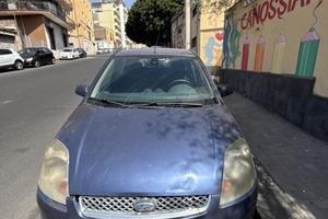 Ford Fiesta Ghia 2006 - MARCIANTE