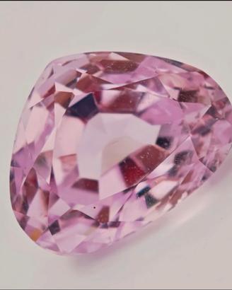 Kunzite rosa naturale certificata 20,04 ct vvs