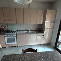 Cucina ad angolo Artigianale 200x370 cm + Tavolo