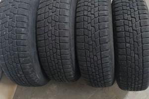 Gomme invernali termiche cerchi 15 pollici borchie
