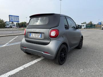 Smart Fortwo CABRIO 90CV Suitegrey Superpassion NA