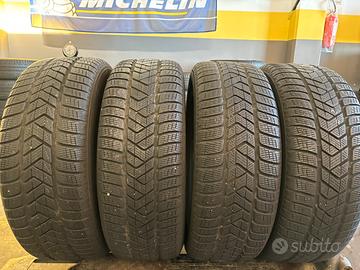 235 60 18 Pirelli INVERNALI