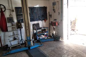 Attività commerciale Autofficina meccanica