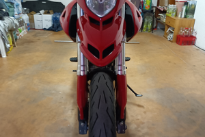 Ducati hypermotard 1100